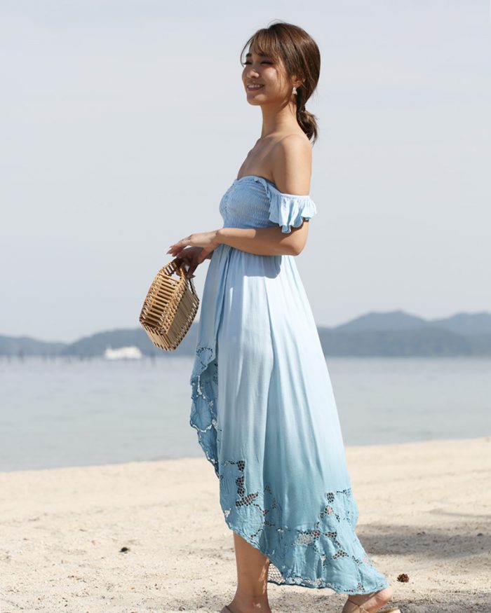 tiare hawaii(ティアレハワイ)花柄刺繍のオフショルマキシワンピース